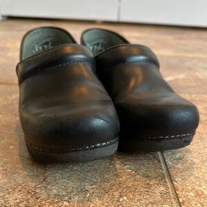 Black Dansko Shoes
